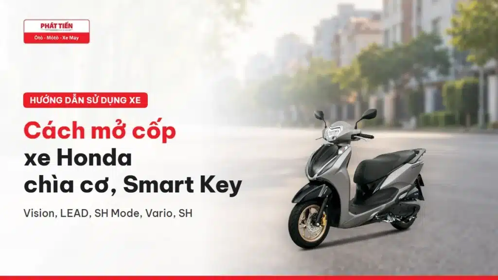 Xe tay ga Honda LEAD màu bạc đen trên đường phố cùng tiêu đề Cách mở cốp xe Honda bằng chìa cơ và Smart Key