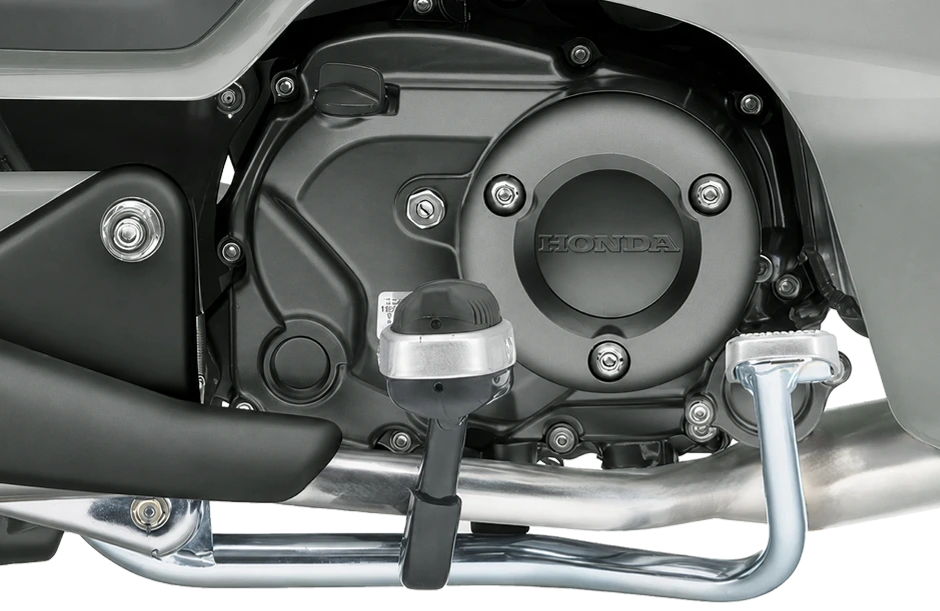 Cận cảnh động cơ 125cc phun xăng điện tử của xe Super Cub C125