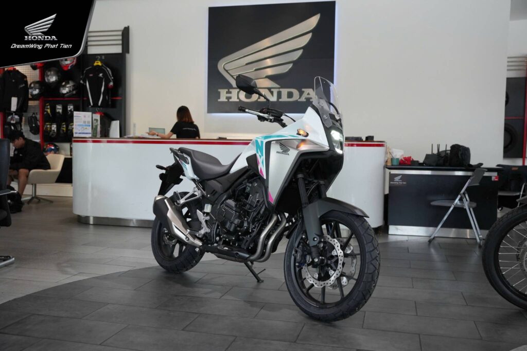 Honda NX500 2026 E-Clutch chính thức có mặt tại DreamWing Phát Tiến